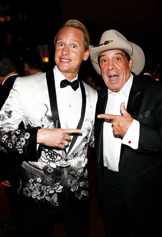 Carson Kressley + Molly meldrum